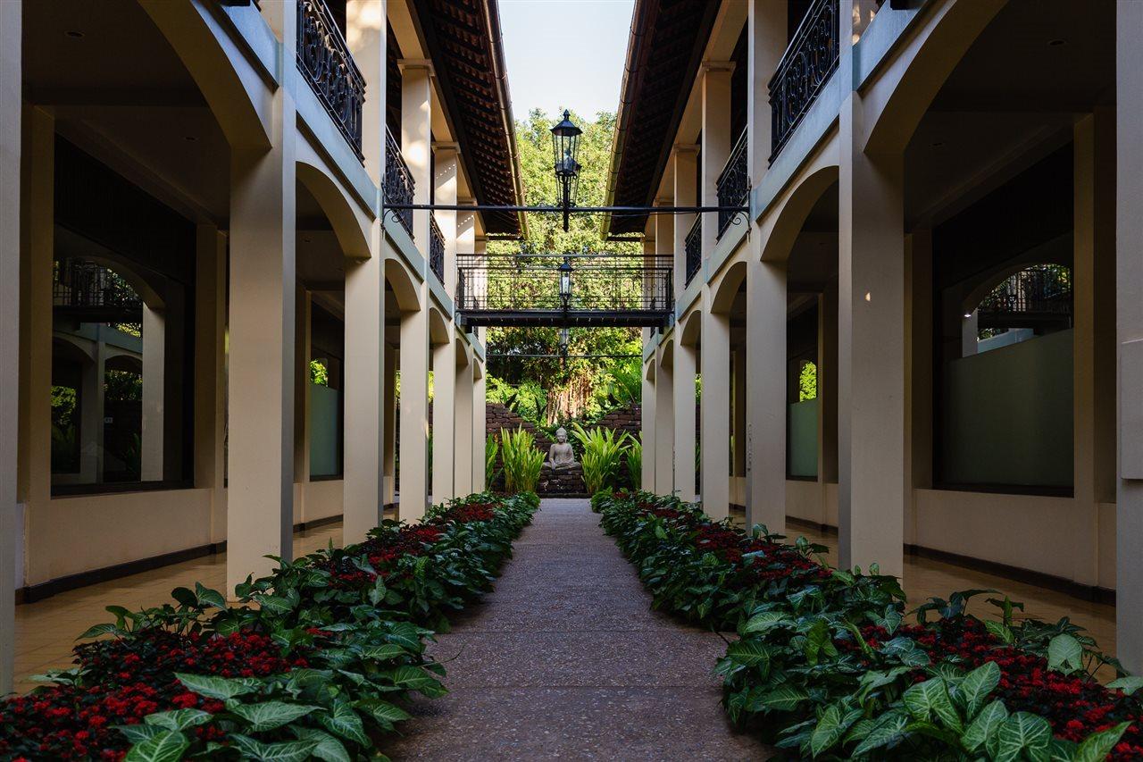 Heritage Suites Hotel Siem Reap Buitenkant foto