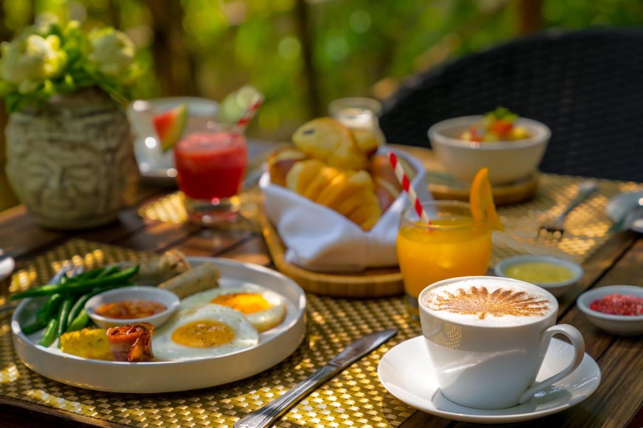 Heritage Suites Hotel Siem Reap Buitenkant foto